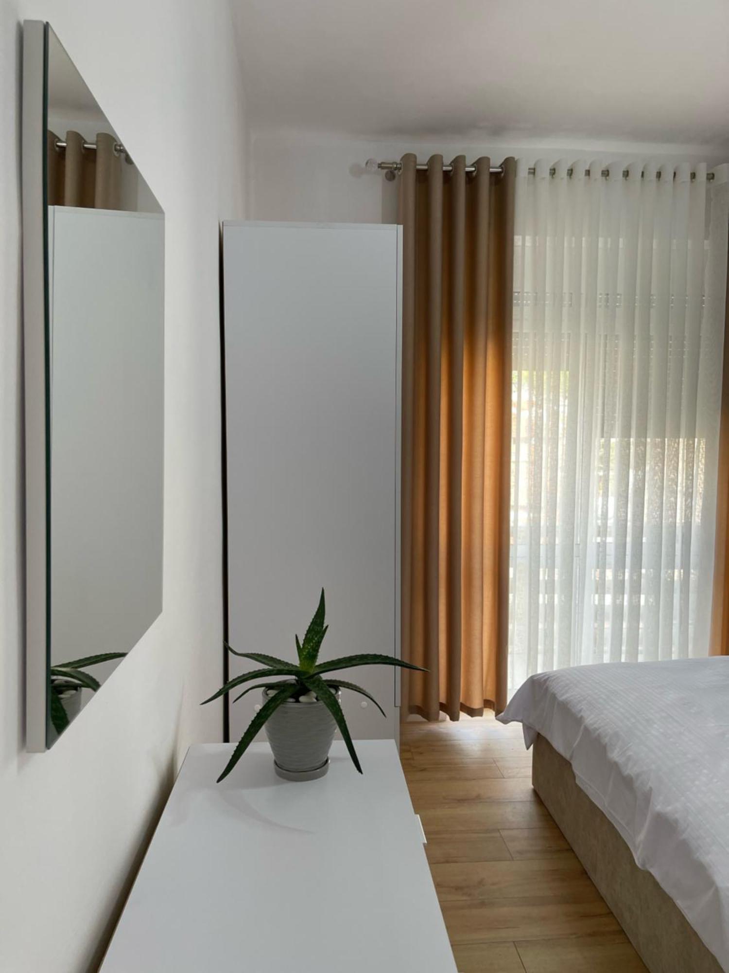Beratinus Apartment In Berat Center Buitenkant foto